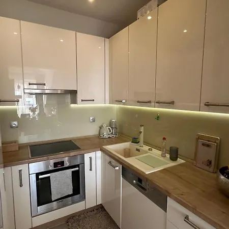 Leggeroleggero With Open Sea View Apartment